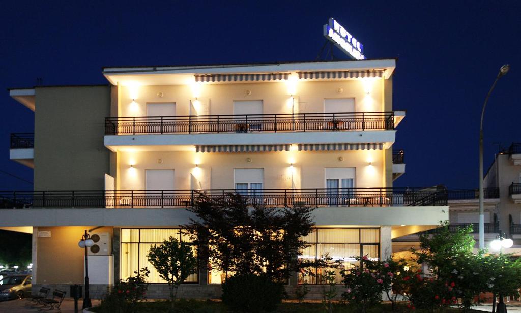 Angelica Hotel 리메나스 외부 사진