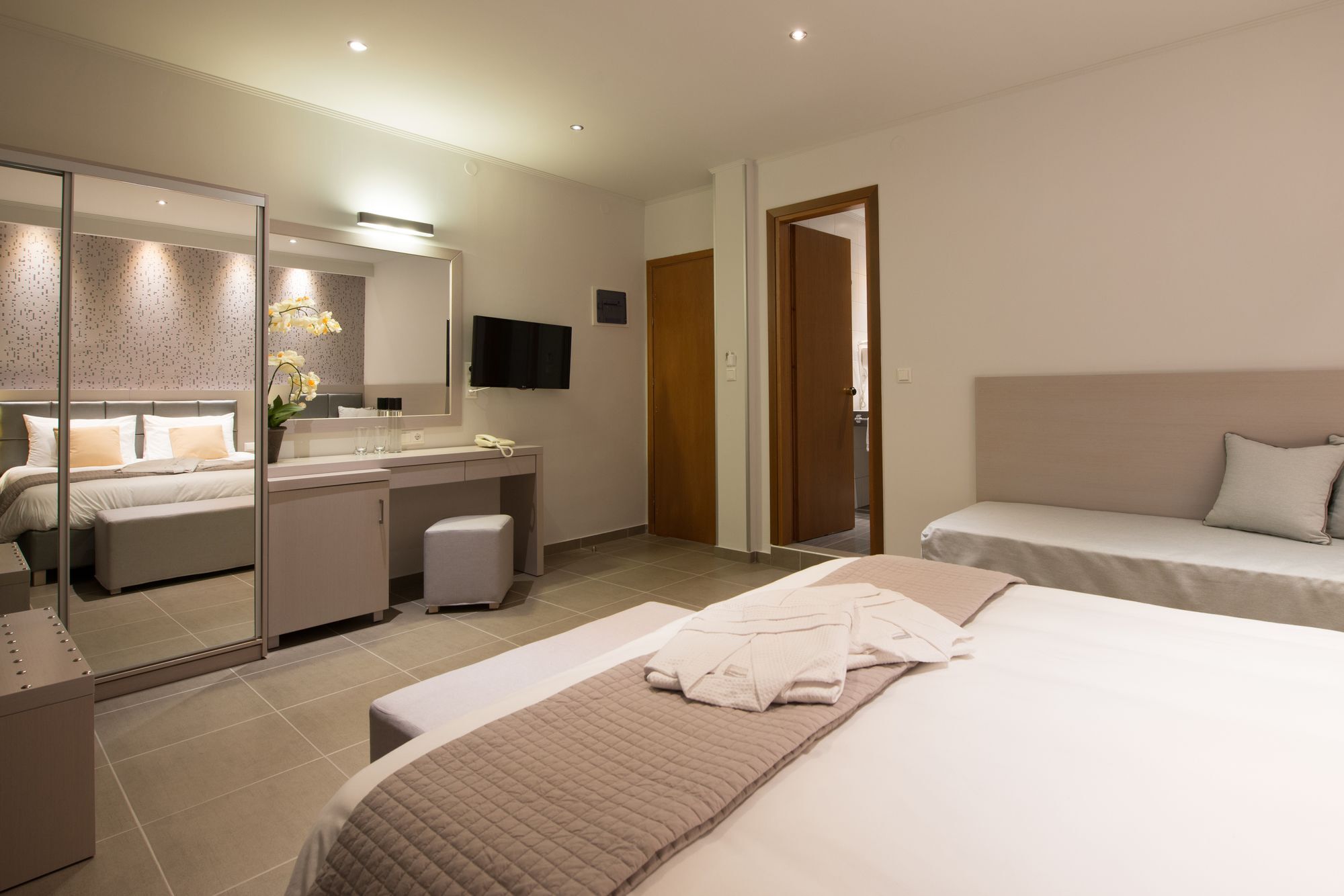 Angelica Hotel 리메나스 외부 사진
